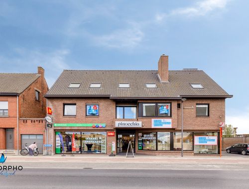                                         Bien commercial avec habitation à vendre à Wingene, € 899.000
