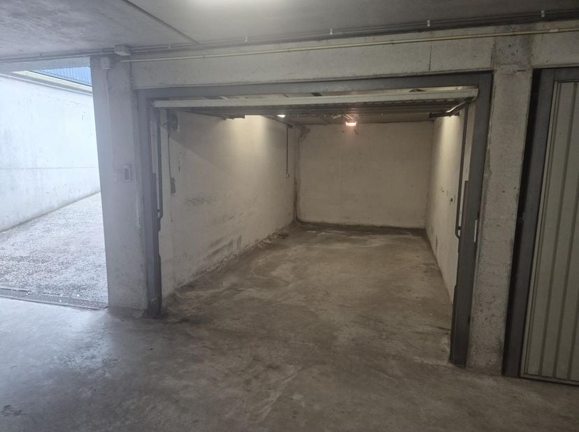 Garage à louer à Beernegemstraat 2,
                    8700 Tielt