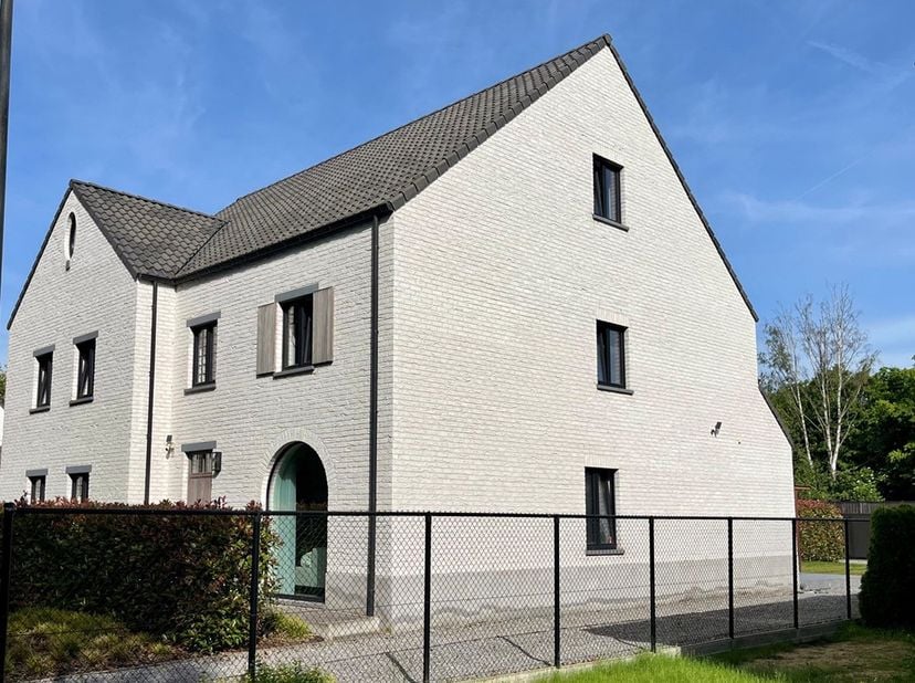 Huis te koop in Kanaalstraat 34,
                    3680 Neeroeteren