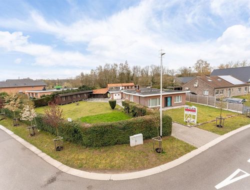                                         Bungalow à vendre à Kuringen, € 280.000
