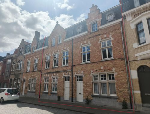                                         Rijwoning te koop in Ieper, € 480.000
