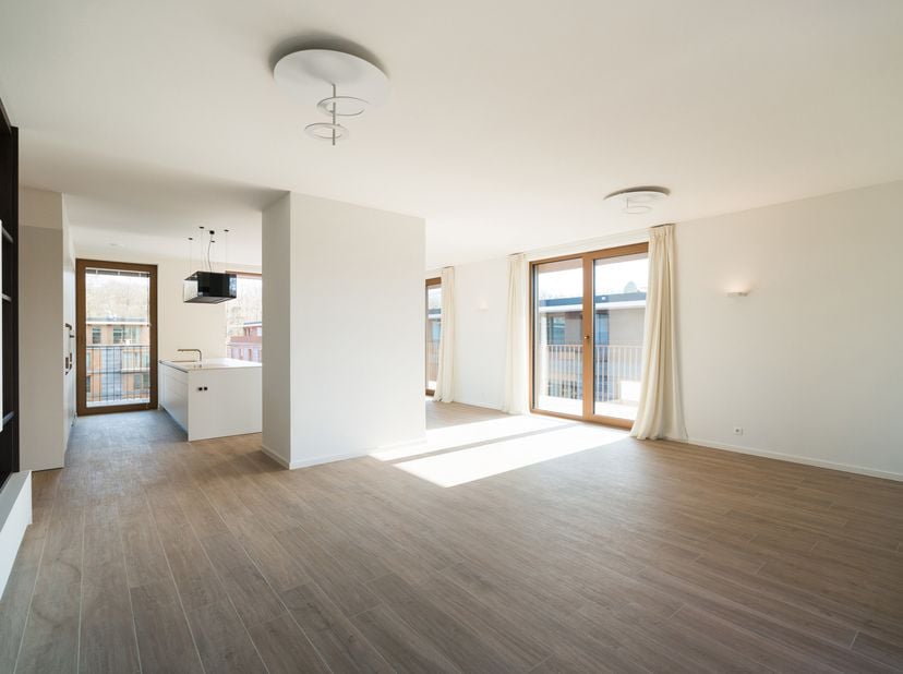 WATERMAEL-BOITSFORT, in de onmiddellijke nabijheid van het Zoniënwoud en Mix Brussels, deze prachtige PENTHOUSE (3slk/1badk/1douchek) van ±169m² met p