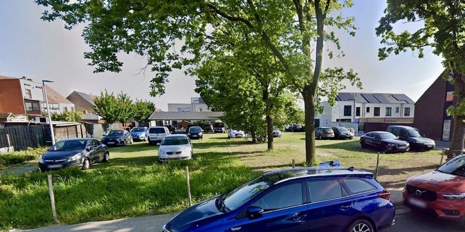 Garage te koop in Broeders van Liefdestraat P19, 9900 Eeklo