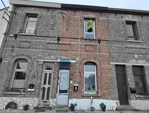                                         Maison unifamiliale à vendre à Elouges, € 90.000

