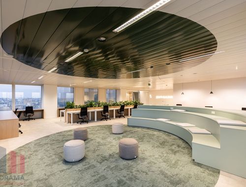                                         Bureaux à louer à Schaerbeek, € 11.744
