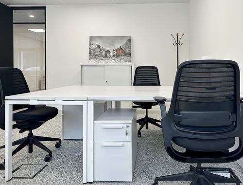                                         Bureaux à louer à Mont-Saint-Guibert, € 518
