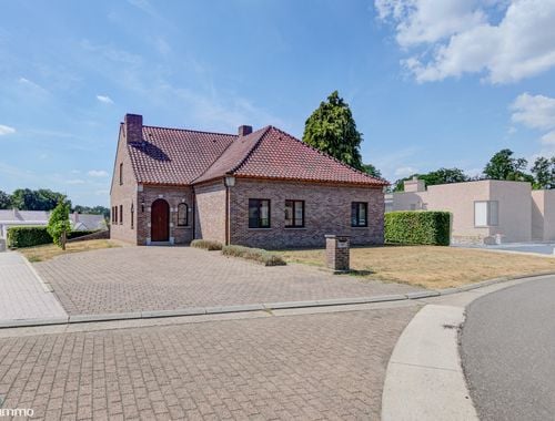                                         Maison unifamiliale à louer à Bilzen, € 1.395
