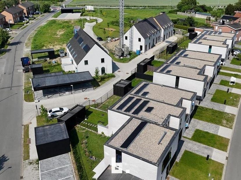 OPENDEUR: iedere eerste zaterdag van de maand tussen 10-11u<br />
<br />
In het prachtige en rustige nieuwbouwproject “ZANDEPARK” te Hansbeke bieden w