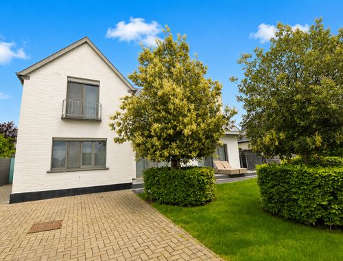                                         Maison à vendre à Ranst, € 615.000
