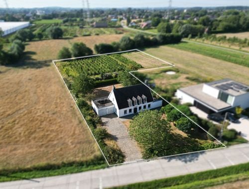                                         Maison à vendre à Beveren-Leie, € 700.000
