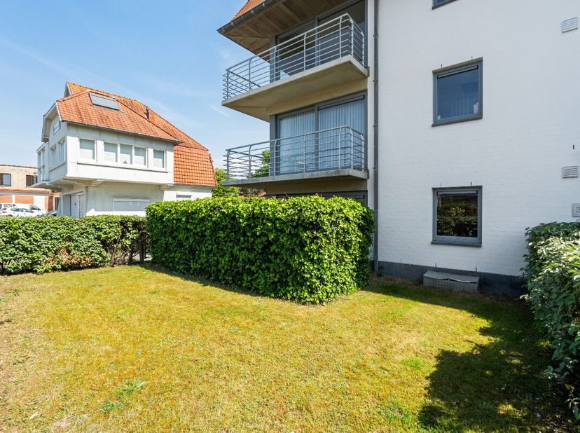 Te koop: recent appartement in Sint-Idesbald, op een centrale locatie nabij openbaar vervoer en invalswegen.Volledig instapklaar &amp; gemeubeld! Dit appa