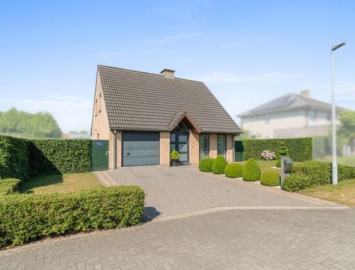                                         Moderne villa te koop in Lochristi, € 595.000
