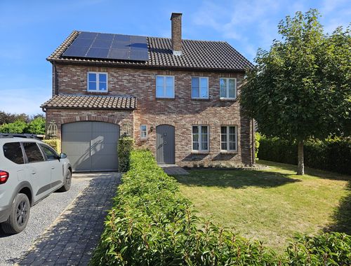                                         Maison unifamiliale à vendre à As, € 475.000
