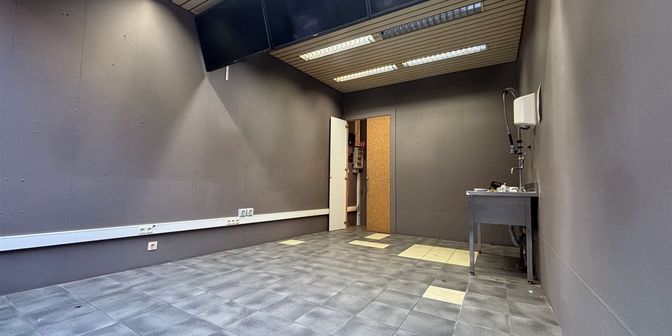 Bedrijfsvastgoed te koop in petite rue  30, 7700 Moeskroen