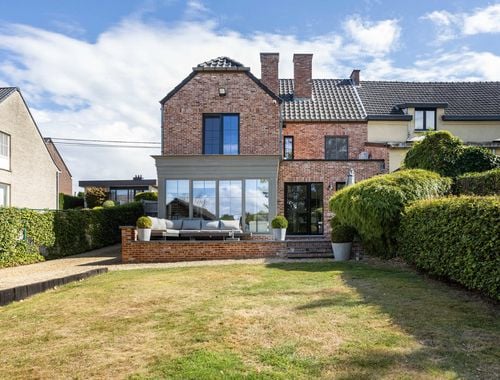                                         Woning te koop in Michelbeke, € 599.000
