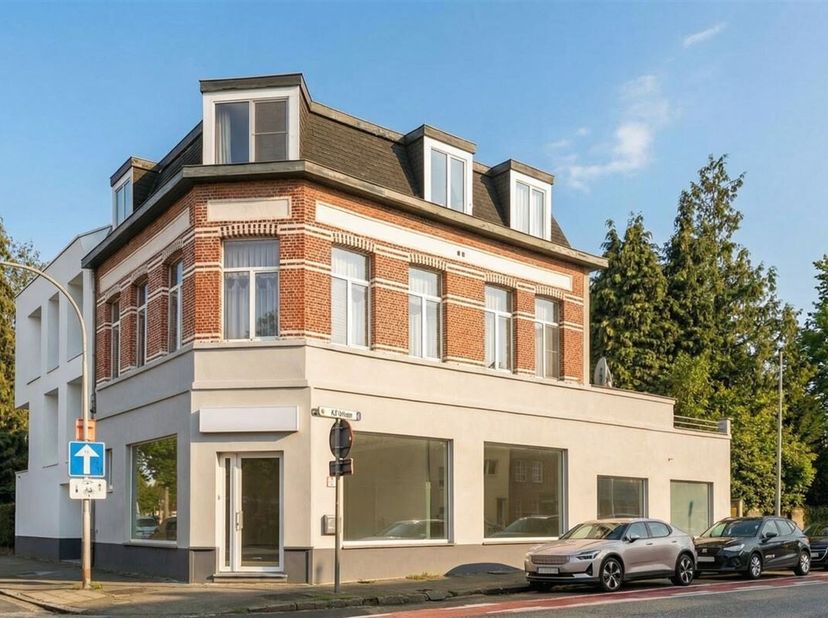 Bien professionnel à vendre
                    à 2930 Brasschaat