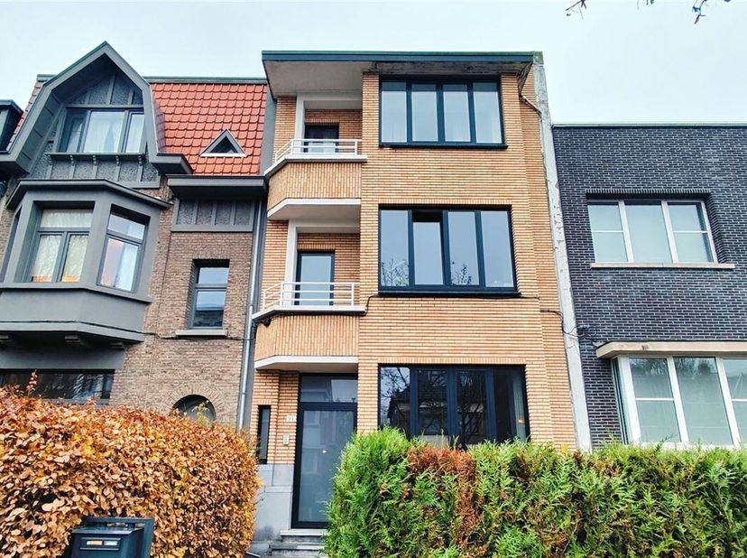 Appartement à vendre
                    à 2600 Berchem