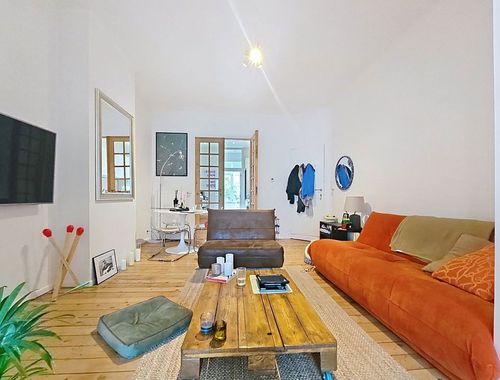                                         Appartement à vendre à Uccle, € 265.000
