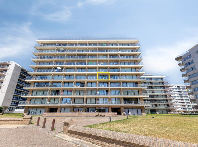 Appartement à vendre à Dynastielaan 6/8 boîte 404,
                    8660 De Panne