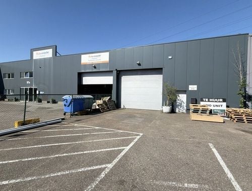                                         Bedrijfsgebouw te huur in Antwerpen, € 2.000
