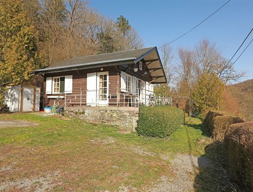                                         Chalet à vendre à Poupehan, € 145.000
