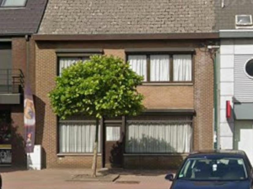 Rijwoning<br />
Kadastrale afdeling: 72022 Oudsbergen 1e afdeling/Meeuwen.<br />
Kadastrale sectie: B.<br />
Kadastraal nummer: 667NP0000.<br />
Opper