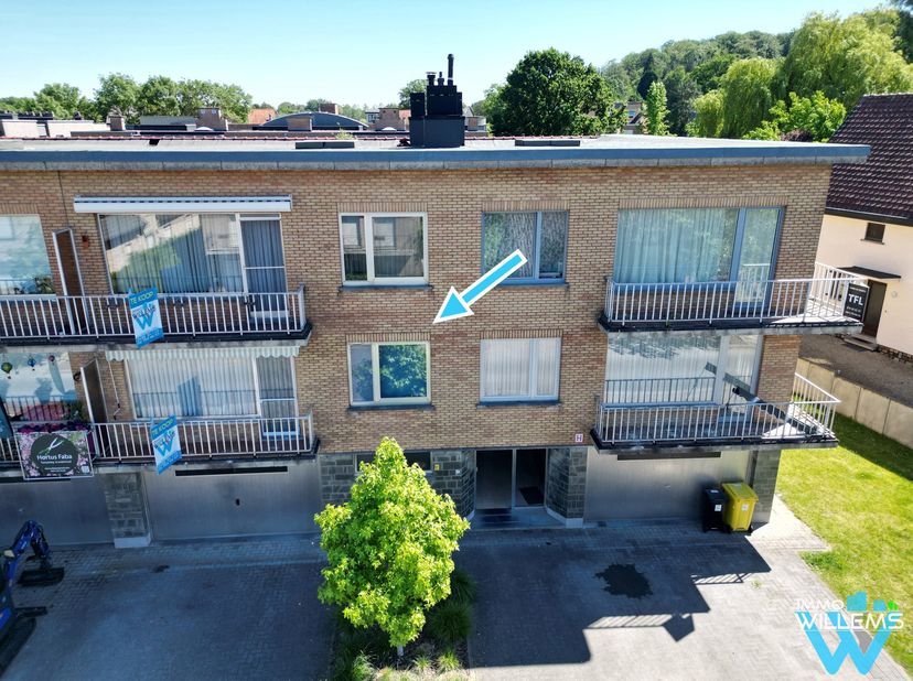 Vous recherchez de l'espace et du calme dans un endroit facilement accessible ? Cet appartement situé au premier étage d'un immeuble bien entretenu of