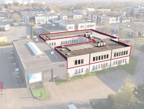                                         Bureaux à louer à Zellik, € 8.876
