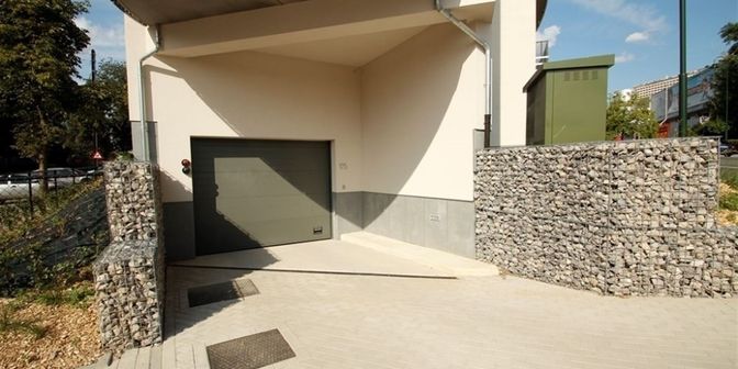 Garage te huur in Avenue Victor Rousseau 171, 1190 Vorst
