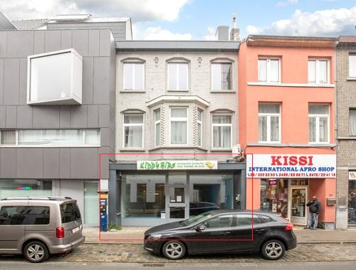                                         Handelszaak te koop in Gent, € 285.000
