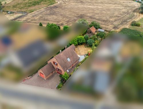                                         Bâtiment commercial à vendre à Knesselare, € 479.000
