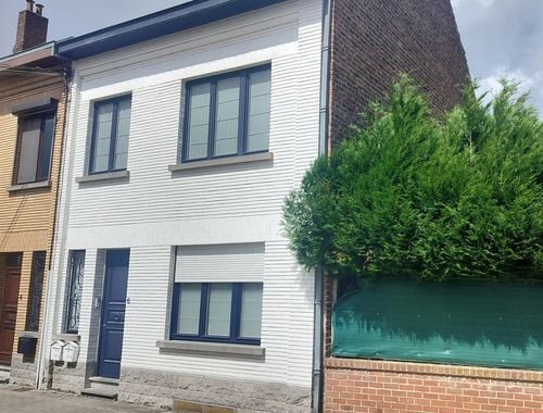                                         Appartement te koop in La Hulpe, € 330.000
