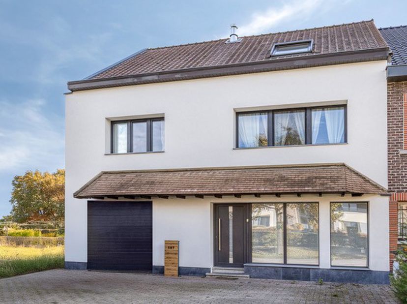 Huis te koop in Aalstersesteenweg 507,
                    9400 Okegem