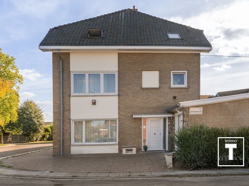 Huis te koop in Noteboomlaan 24,
                    8500 Kortrijk