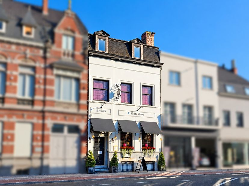Bedrijfsvastgoed te koop in Gentsesteenweg 39,
                    8500 Kortrijk