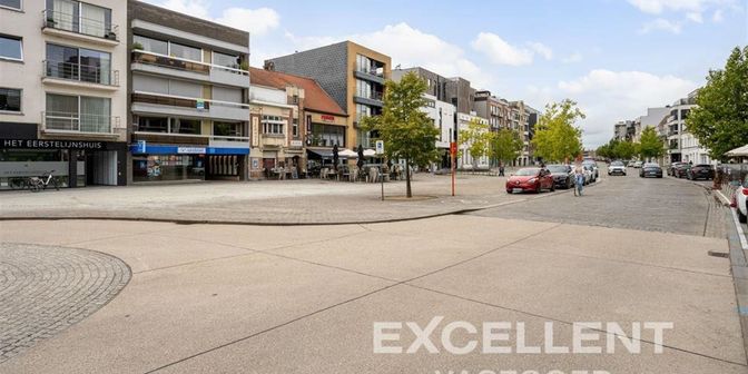 Garage te koop in Markt 132, 9800 Deinze