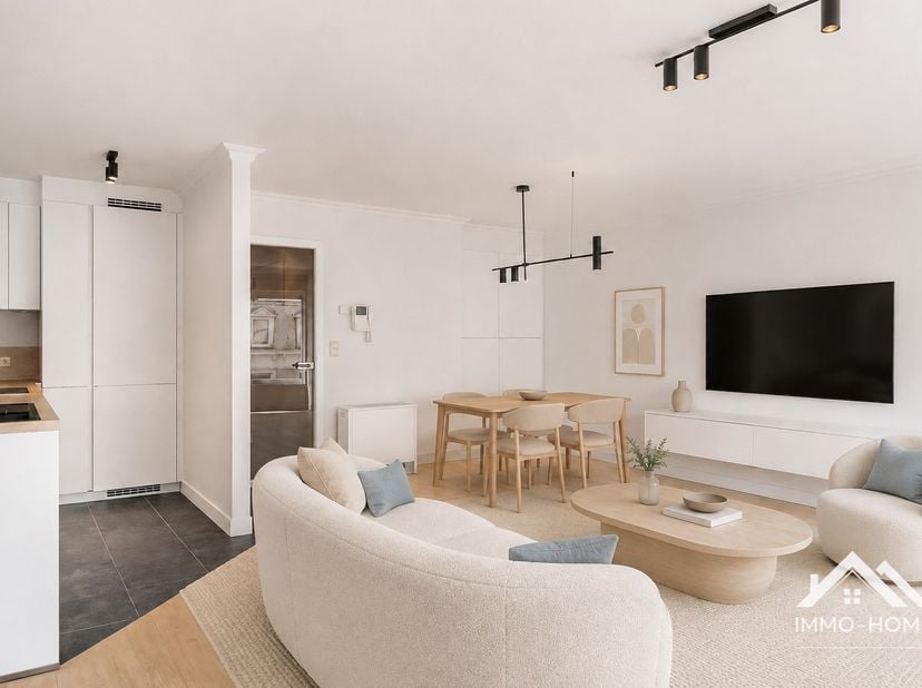 Dit prachtige appartement is gelegen vlakbij het casino en strand van het kleinschalig complex. Je stapt uit de lift (of via de trap) direct in uw eig