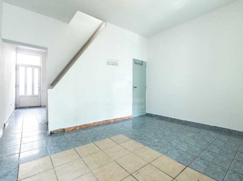 Referentie agentschap: V6031-1533<br />
*** Virtueel bezoek : https://envisite.net/vtour/fr/v31f45 ***<br />
Wij bieden dit mooie huis met 2 slaapkame