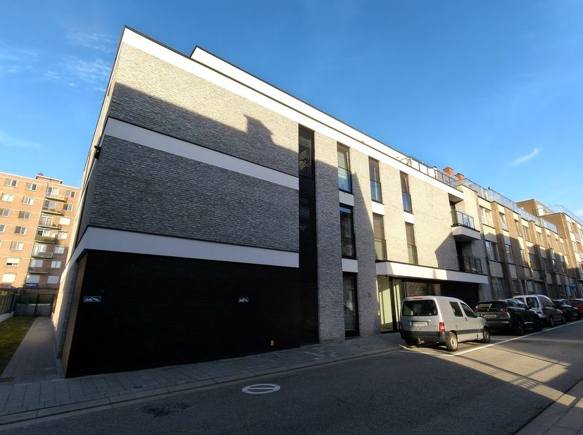 Appartement te huur in Henisstraat 22 bus b0203,
                    3700 Tongeren
