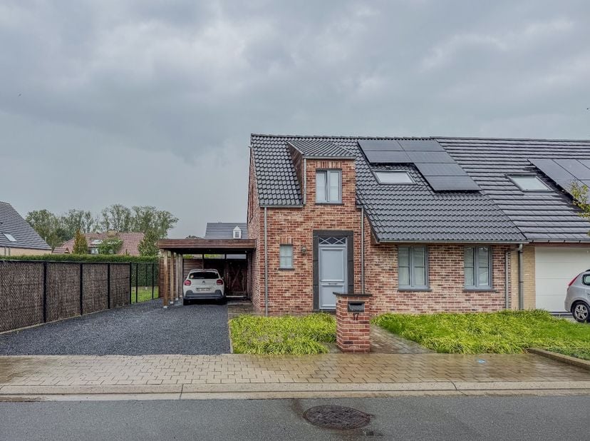 Maison à louer à Jules Valckenaerestraat 17,
                    8600 Diksmuide