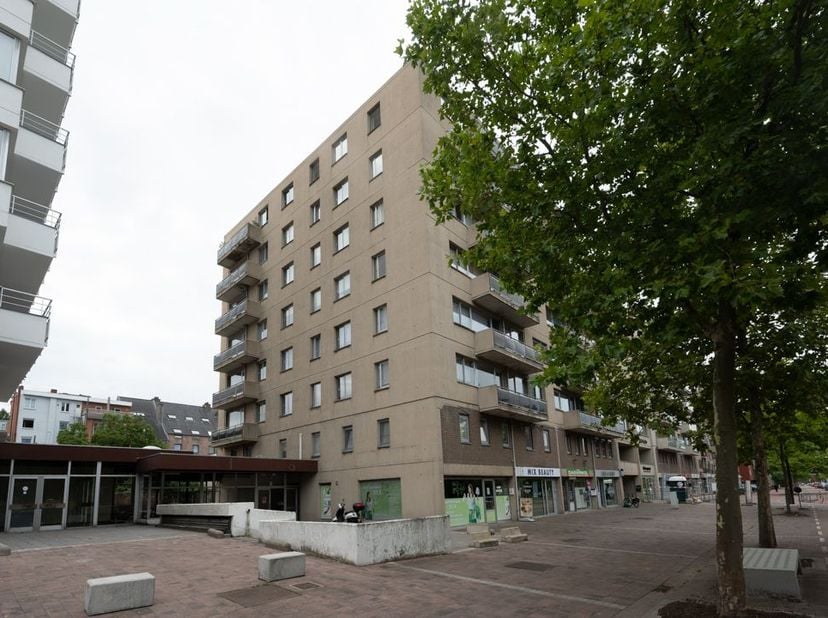 STAD GENK - eerste afdeling, Dieplaan 43 bus 25, sectie I, nr 0807DP0017<br />
<br />
Zeer gezellig appartement met balkon op de 2de verdieping <br />