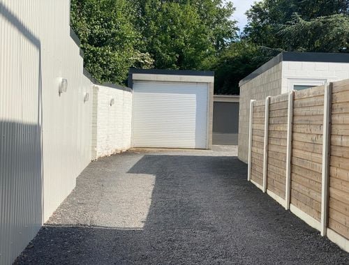                                        Garage te huur in Beernem, € 120
