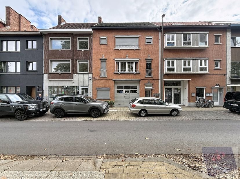 Bedrijfsvastgoed te koop in Sint-Hubertusplein 8 bus 0001,
                    3500 Hasselt