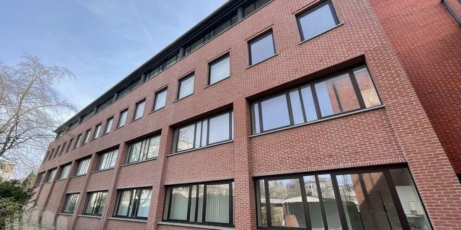 Bedrijfsvastgoed te huur in Gustave Vincke-Dujardinstraat 4, 8000 Brugge
