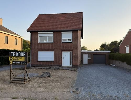                                        Eengezinswoning te koop in Maaseik, € 330.000
