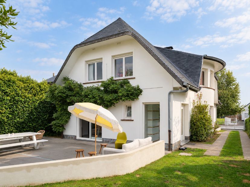Huis te koop in Westremstraat 22,
                    9230 Westrem