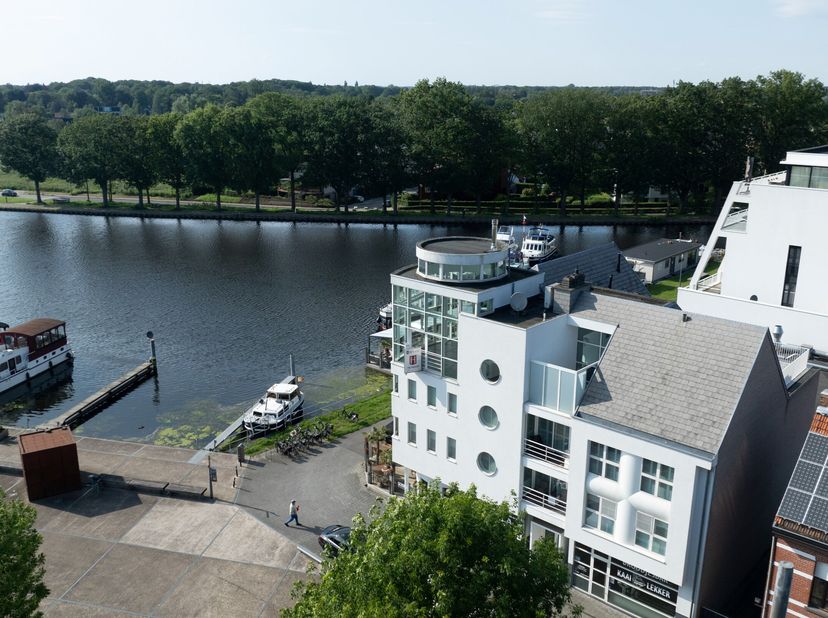 Vivre au bord de l'eau! Ce magnifique penthouse avec une vue incroyable et pas moins de 5 terrasses se trouve dans le plus bel endroit de Turnhout, ju