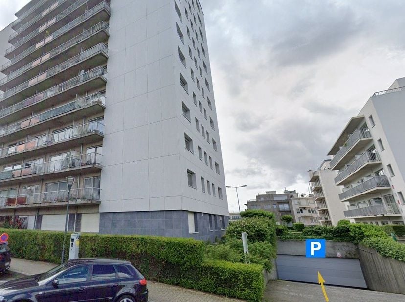 Garage te koop
                    in 1030 Schaarbeek