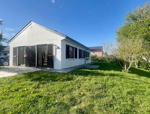                                         Maison à louer à Erpent, € 1.350
