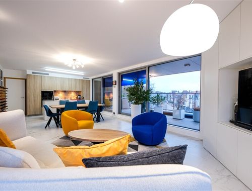                                         Penthouse te koop in Moeskroen, € 540.000
